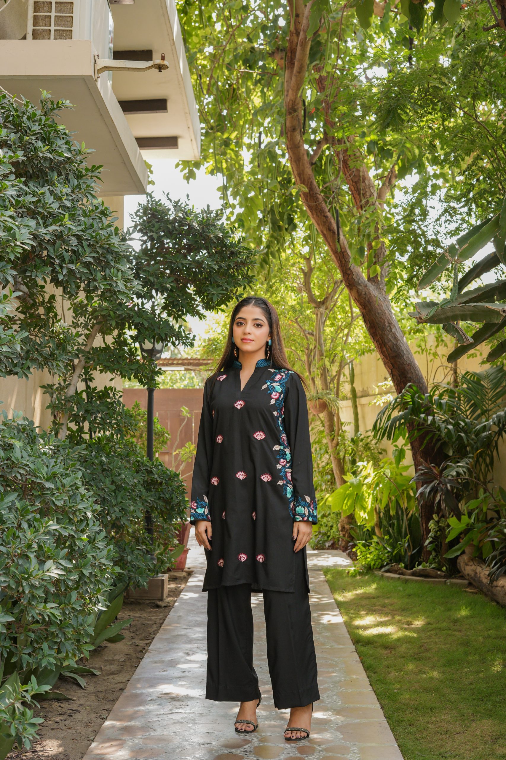 NOIR - Embroidered Co-Ord Set (1)